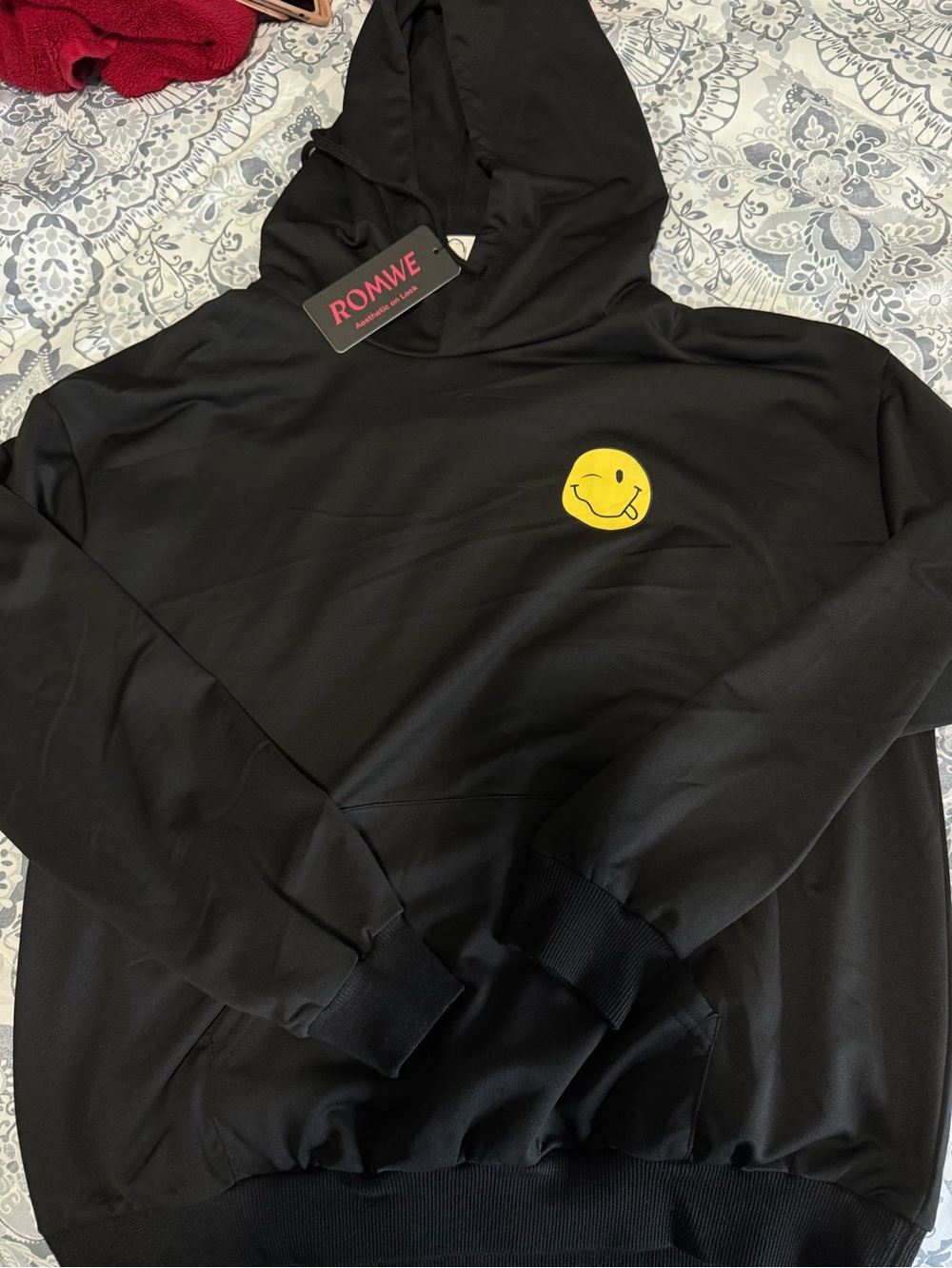 NWT ROMWE GRAPHIC HOODIE